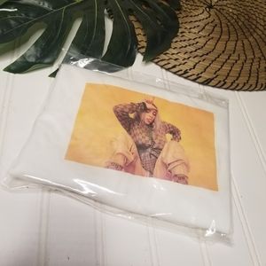 Yellow Billie Eilish T-shirt